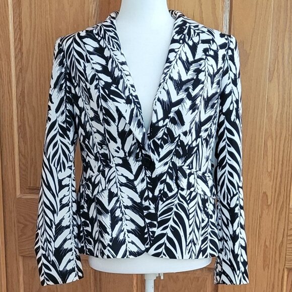 Roz & Ali Black and White Abstract Leaf Print Lined Blazer Jacket - Picture 1 of 10